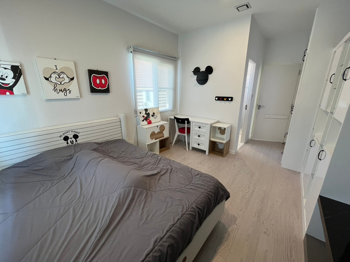 ขายบ้านลาดกระบัง สุวรรณภูมิ : SPECIAL DEAL 🏡 บ้านเดี่ยว Mantana 2 Motorway – New Krungthepkreetha 💰 ราคา 17,500,000 บาท – ราคาดีที่สุดในโครงการ 🏷 บ้านมือ 2 สภาพมือ 1 📐 ขนาดที่ดิน 111.8 ตร.ว. | พื้นที่ใช้สอย 286 ตร.ม. | แบบบ้าน Expandio ขนาดใหญ่ที่สุด