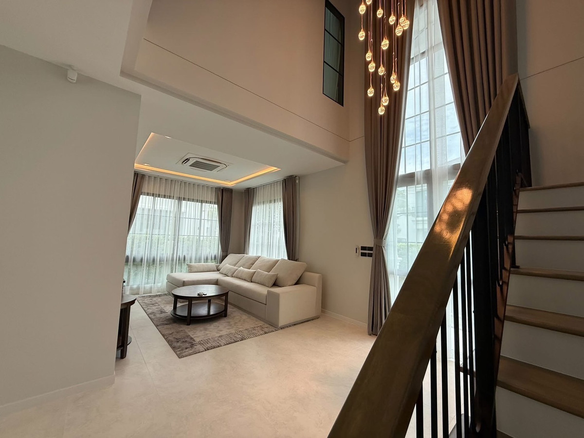 บ้านบางนา แบริ่ง ลาซาล : Luxury Living! เศรษฐสิริ บางนา กม.10 (แสนสิริ) | บ้านหลังใหม่ AUSTEN 310 ตร.ม. 4 นอน 5 น้ำ + ห้องแม่บ้าน | ทำเลดีที่สุด! ตรงข้ามคลับเฮ้าส์