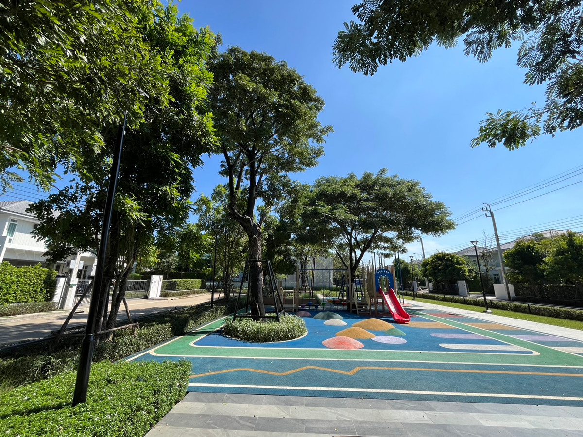 ขายบ้านลาดกระบัง สุวรรณภูมิ : SPECIAL DEAL 🏡 บ้านเดี่ยว Mantana 2 Motorway – New Krungthepkreetha 💰 ราคา 17,500,000 บาท – ราคาดีที่สุดในโครงการ 🏷 บ้านมือ 2 สภาพมือ 1 📐 ขนาดที่ดิน 111.8 ตร.ว. | พื้นที่ใช้สอย 286 ตร.ม. | แบบบ้าน Expandio ขนาดใหญ่ที่สุด