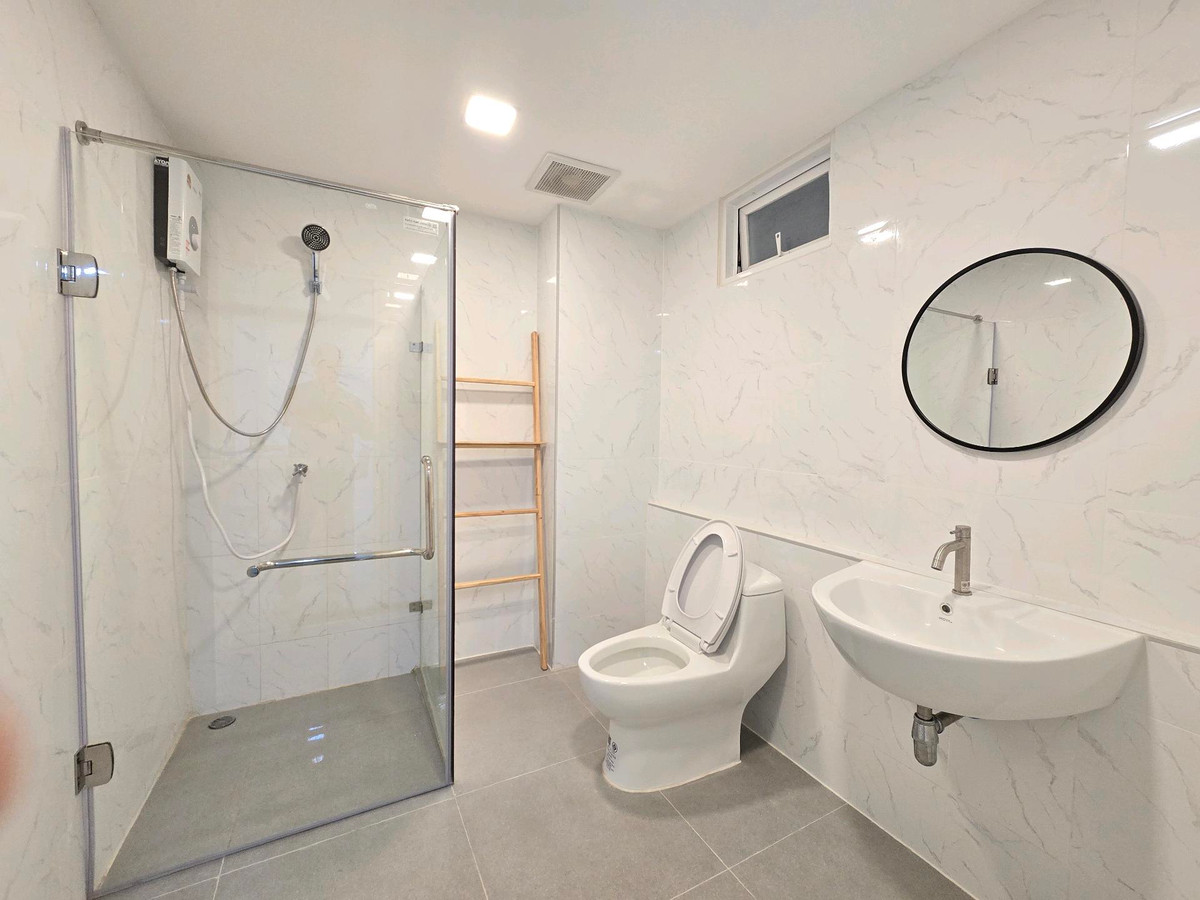 For SaleCondoLadprao, Central Ladprao : Urgent sale! Condo Baan Viphawee 56 sq m. near MRT Ratchadaphisek.