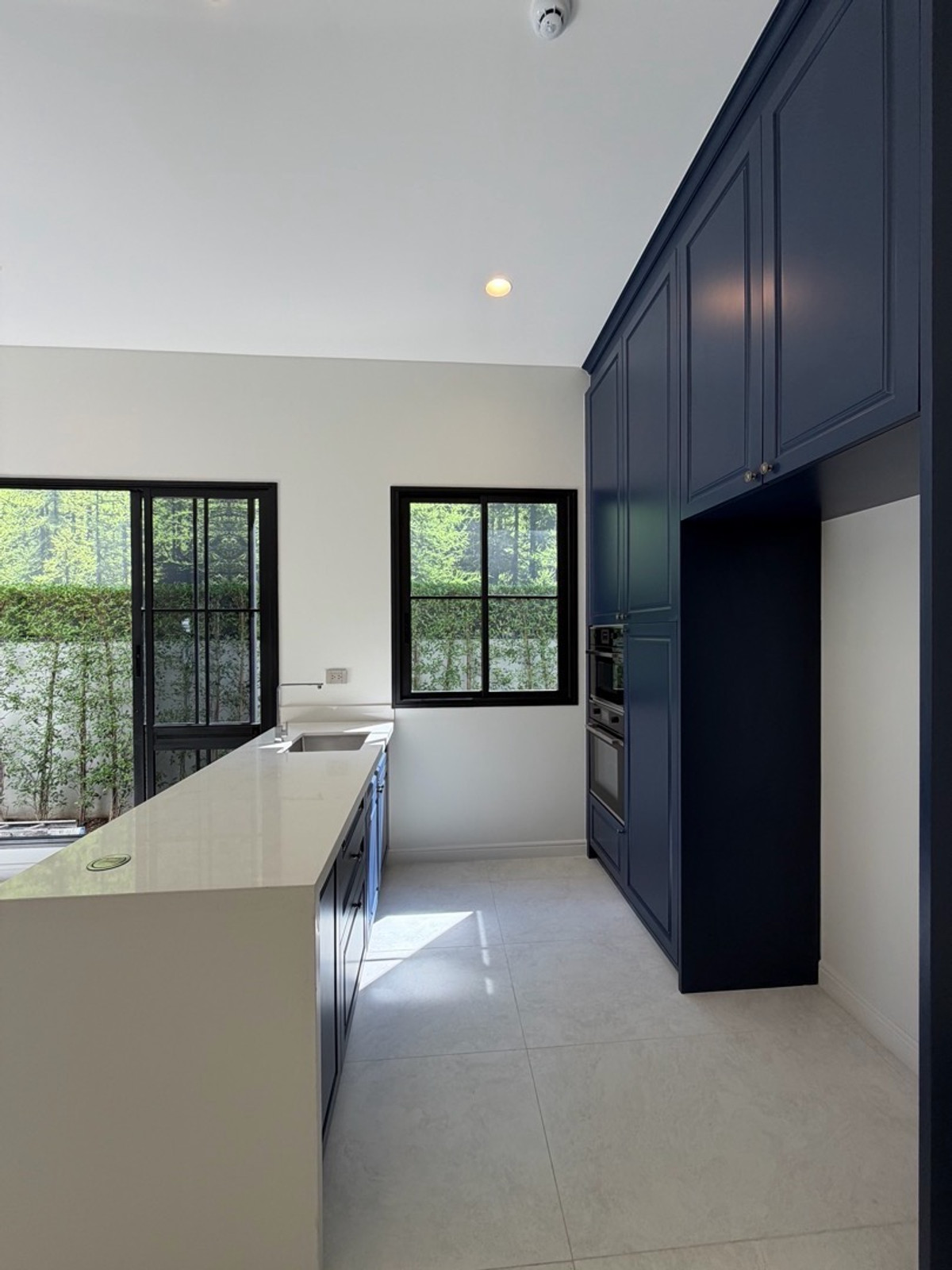 ให้เช่าบ้านเกษตรศาสตร์ รัชโยธิน : นาราสิริ พหลโยธิน-วัชรพล จัดเต็มเฟอร์นิเจอร์ ให้เมื่อเข้าอยู่