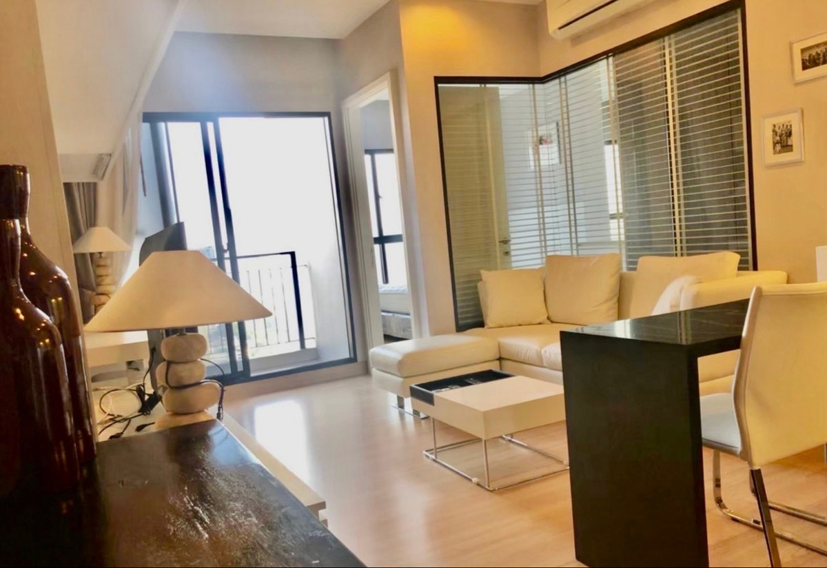 For RentCondoWongwianyai, Charoennakor : For rent Urbano Absolute Sathorn - Taksin, beautiful, cheap, ready to move in, near BTS Krung Thonburi, if interested contact Line @841qqlnr