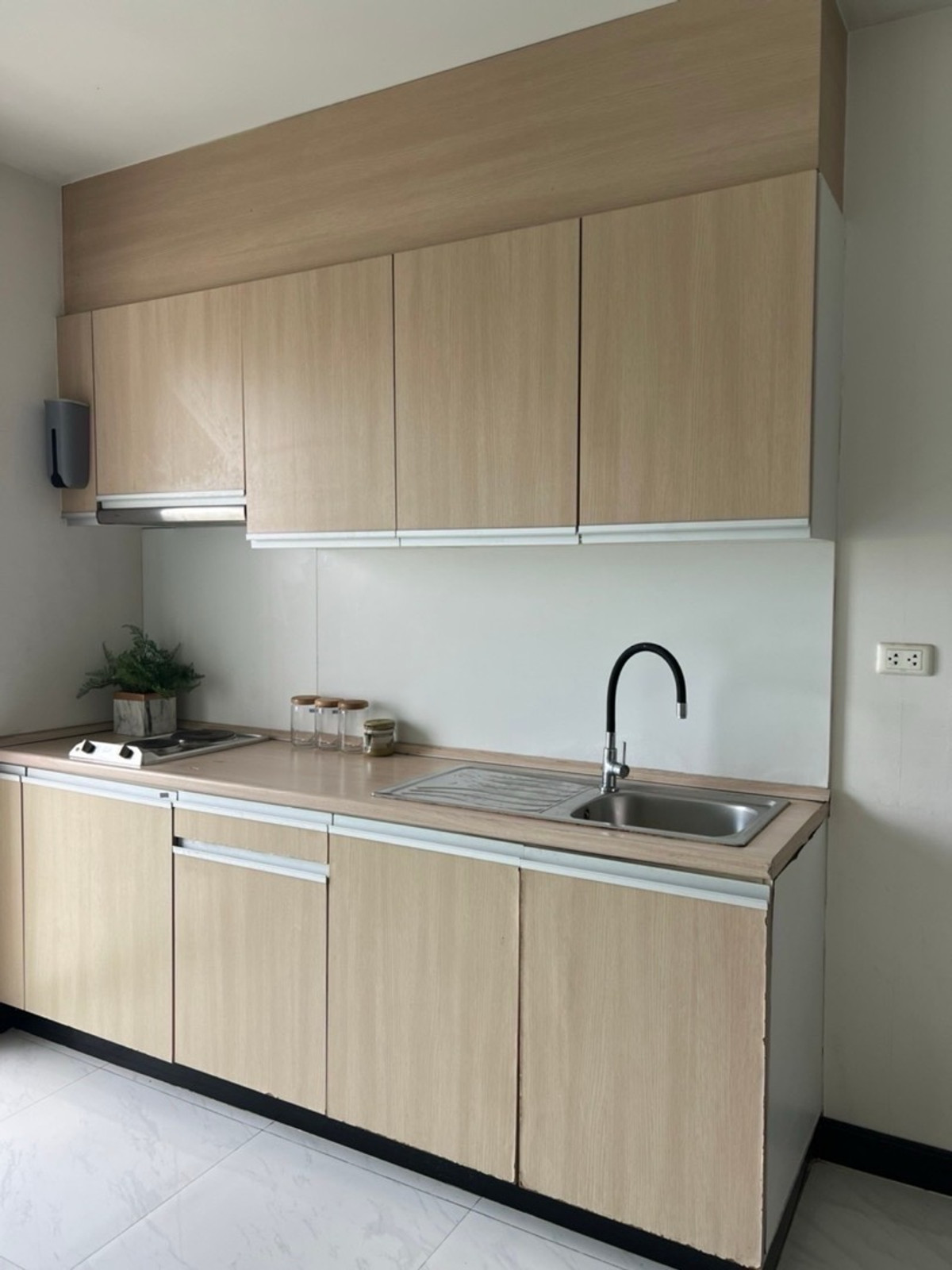 For RentCondoPattanakan, Srinakarin : 🌱 For rent The Parkland Srinakarin (The Parkland Srinakarin)  🛏️ 2 bedrooms 🛁 2 bathrooms 🛋️ 1 living room, size 66 sq m., 14th floor, Building A ⛲️ Pool view ✨ Price 18,000 baht ✨
