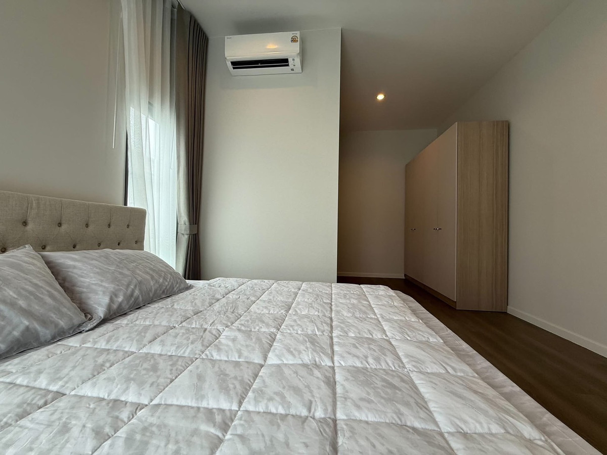 บ้านบางนา แบริ่ง ลาซาล : Luxury Living! เศรษฐสิริ บางนา กม.10 (แสนสิริ) | บ้านหลังใหม่ AUSTEN 310 ตร.ม. 4 นอน 5 น้ำ + ห้องแม่บ้าน | ทำเลดีที่สุด! ตรงข้ามคลับเฮ้าส์