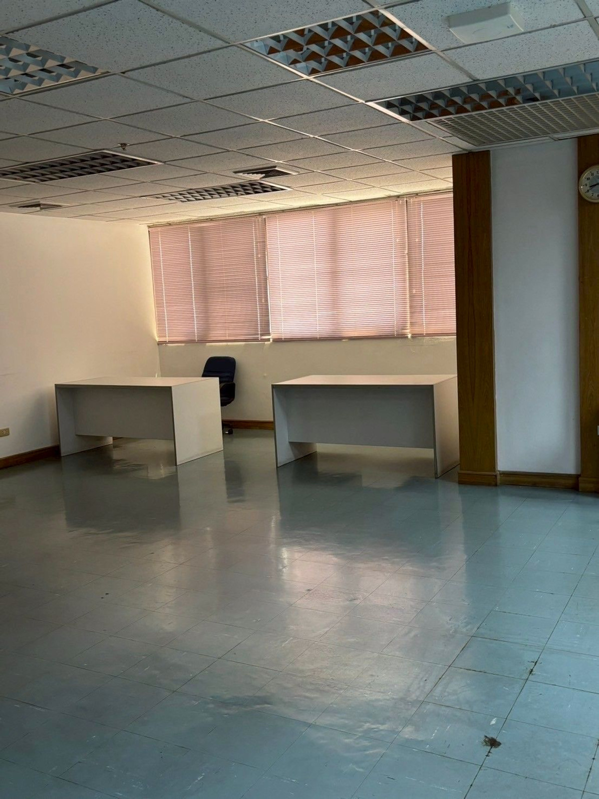 ขายสำนักงานพระราม 9 เพชรบุรีตัดใหม่ RCA : ขาย อาคารสำนักงาน อาคารว่องวานิช พระราม 9 รัชดา เนื้อที่ 189.15 ตาราเมตร ชั้น 22 