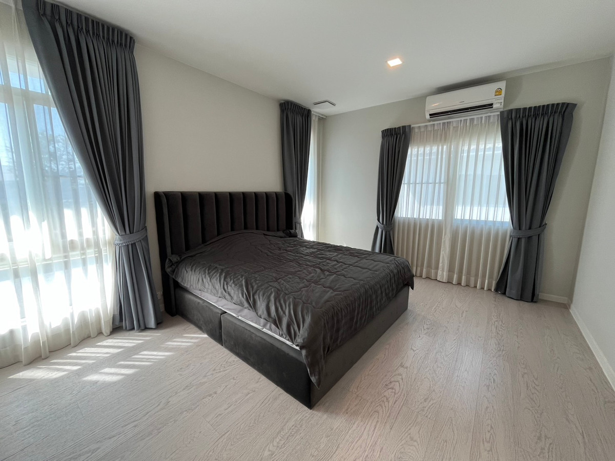 ขายบ้านลาดกระบัง สุวรรณภูมิ : SPECIAL DEAL 🏡 บ้านเดี่ยว Mantana 2 Motorway – New Krungthepkreetha 💰 ราคา 17,500,000 บาท – ราคาดีที่สุดในโครงการ 🏷 บ้านมือ 2 สภาพมือ 1 📐 ขนาดที่ดิน 111.8 ตร.ว. | พื้นที่ใช้สอย 286 ตร.ม. | แบบบ้าน Expandio ขนาดใหญ่ที่สุด