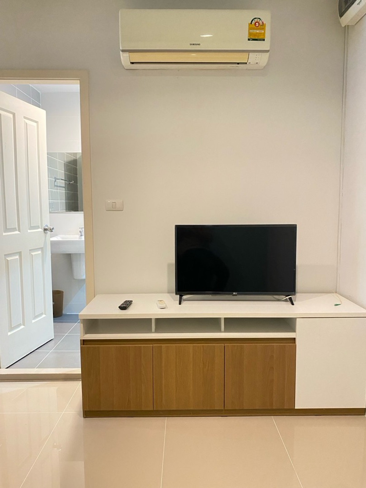 ให้เช่าคอนโดพระราม 9 เพชรบุรีตัดใหม่ RCA : Aspire rama9 1Bedroom  Renovate new⭐️ 0849792464 ตั้ม