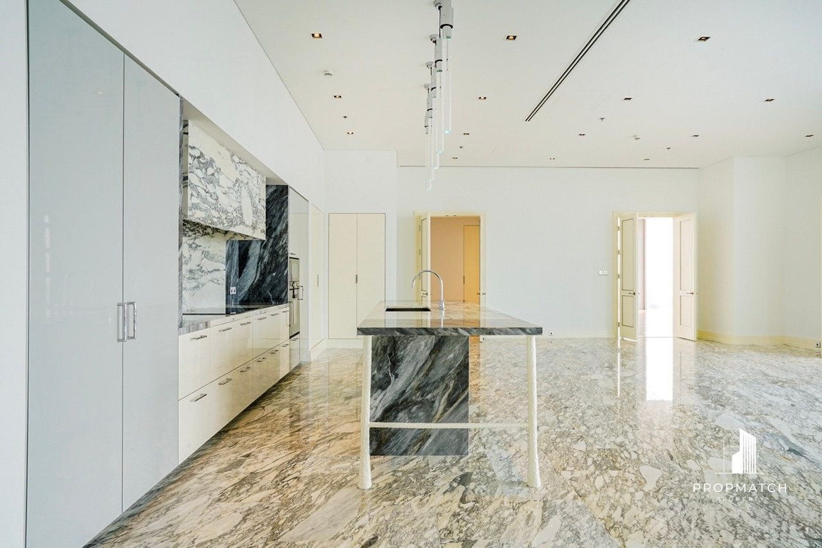 For SaleCondoSathorn, Narathiwat : Rare 4BR Sky Residence for Elite Investors Tel.0984628898