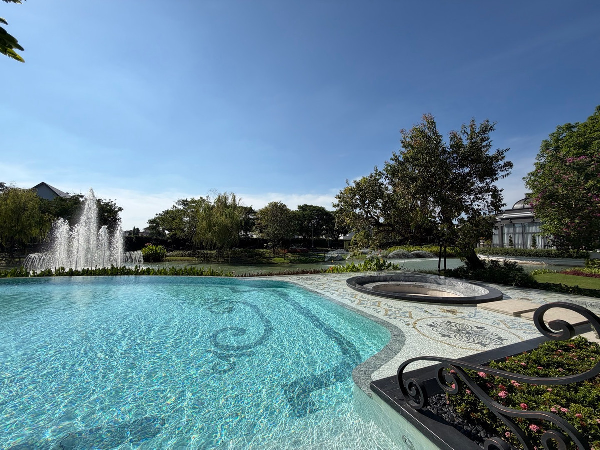 ขายบ้านเกษตรศาสตร์ รัชโยธิน : Narasiri Phahol-Watcharapol ที่ดิน 90 ตรว. พื้นที่ใช่สอย 378 ตรม. 