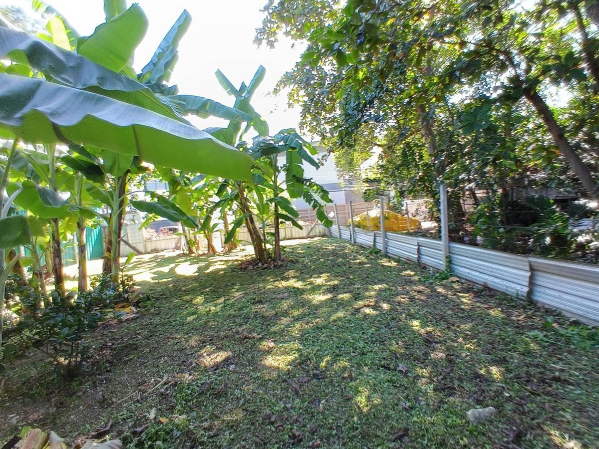For SaleLandChaengwatana, Muangthong : Land for sale in the middle of the city, very good location, orange layout.