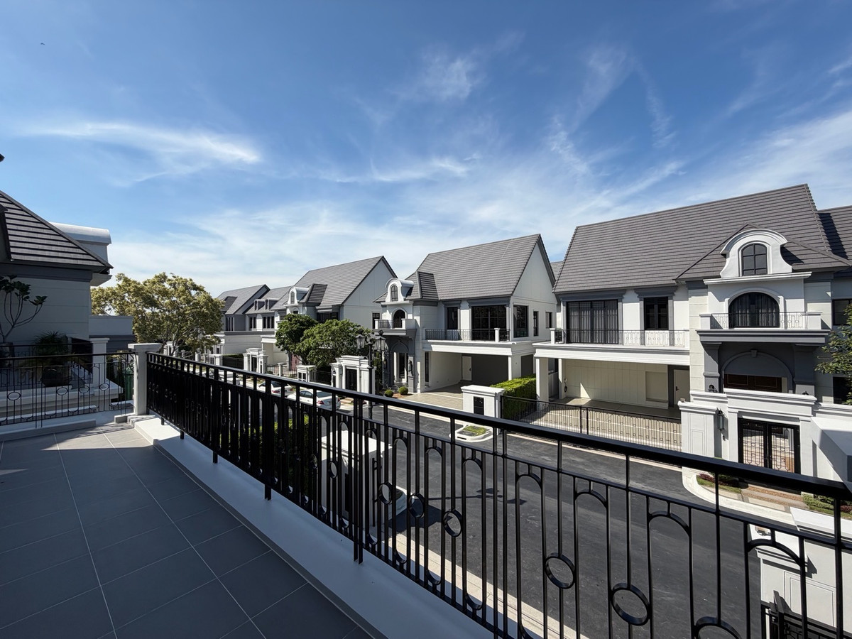 ขายบ้านเกษตรศาสตร์ รัชโยธิน : Narasiri Phahol-Watcharapol ที่ดิน 90 ตรว. พื้นที่ใช่สอย 378 ตรม. 