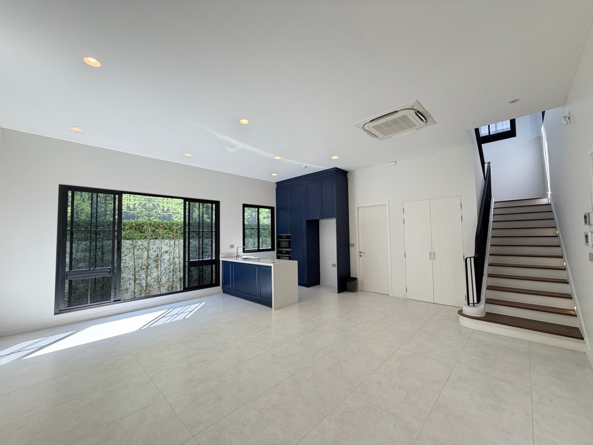 ขายบ้านเกษตรศาสตร์ รัชโยธิน : Narasiri Phahol-Watcharapol ที่ดิน 90 ตรว. พื้นที่ใช่สอย 378 ตรม. 