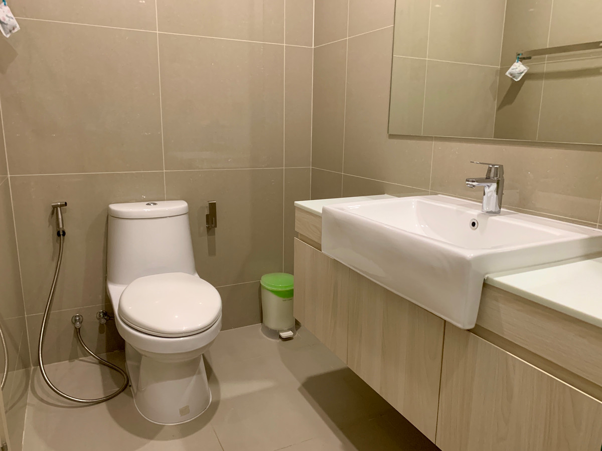 ให้เช่าคอนโดสุขุมวิท อโศก ทองหล่อ : FOR RENT  1 BEDROOM Hybrid 60 SQ.M   -- READY TO MOVE IN -- CALL NOW 094-641-5974