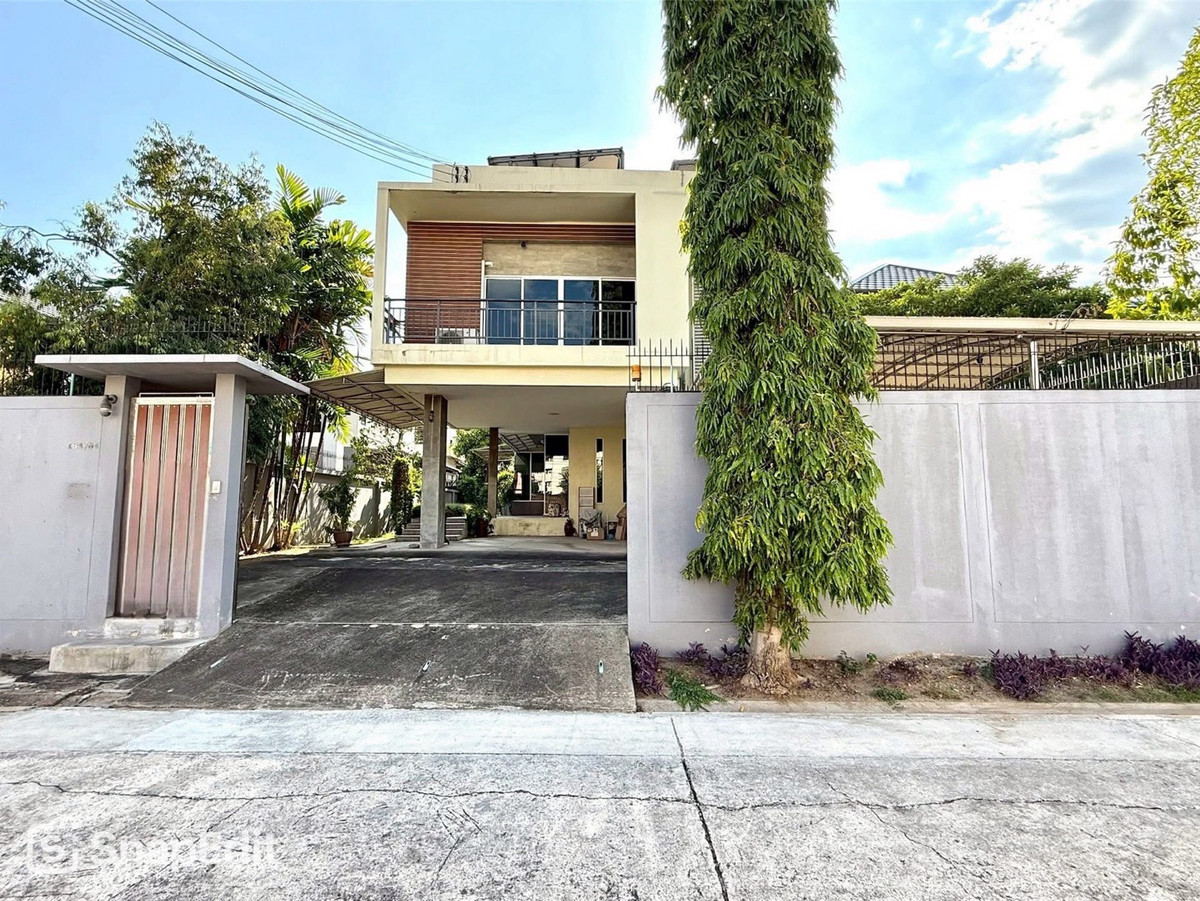 ขายบ้านลาดพร้าว เซ็นทรัลลาดพร้าว : 📢👇บ้านเดี่ยว ระเบียงขนาดใหญ่ การเดินทางเข้า-ออกสะดวก ทั้ง ถนนลาดพร้าว ถนนพหลโยธิน ถนนวิภาวดี-รังสิต ใกล้ทางด่วนพิเศษศรีรัช
