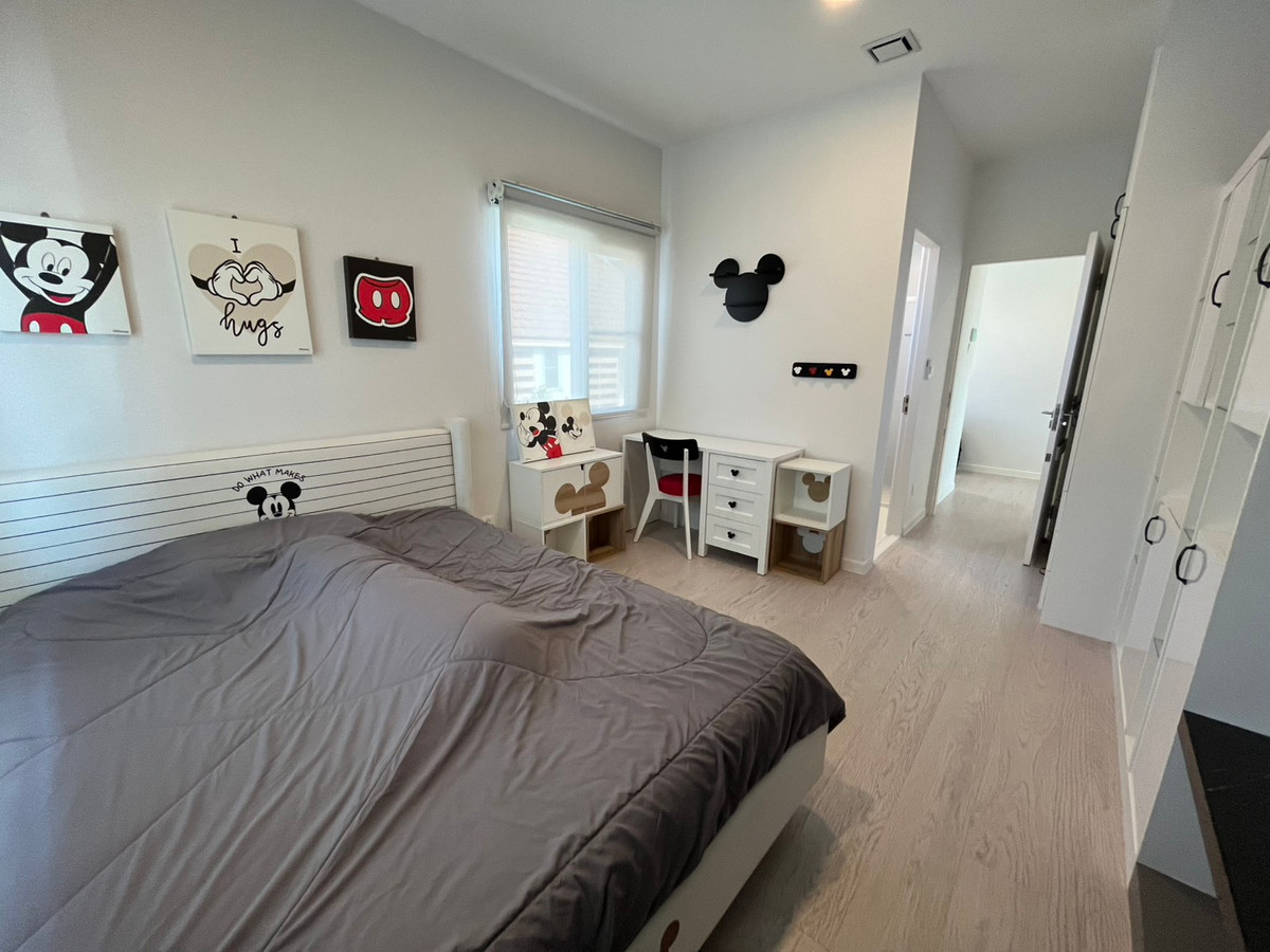 ขายบ้านลาดกระบัง สุวรรณภูมิ : SPECIAL DEAL 🏡 บ้านเดี่ยว Mantana 2 Motorway – New Krungthepkreetha 💰 ราคา 17,500,000 บาท – ราคาดีที่สุดในโครงการ 🏷 บ้านมือ 2 สภาพมือ 1 📐 ขนาดที่ดิน 111.8 ตร.ว. | พื้นที่ใช้สอย 286 ตร.ม. | แบบบ้าน Expandio ขนาดใหญ่ที่สุด