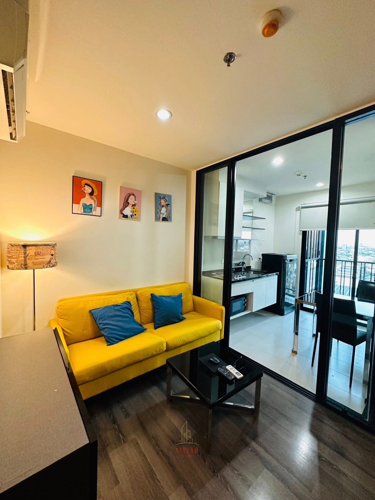 ให้เช่าคอนโดอ่อนนุช อุดมสุข : RC118125 Condo for rent at THE BASE PARK EAST Sukhumvit 77 near BTS Onnut