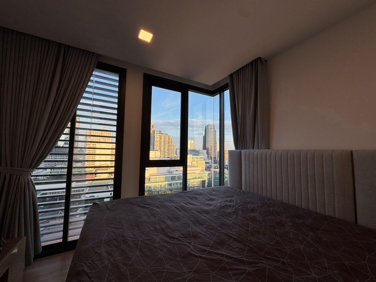 ขายคอนโดราชเทวี พญาไท : เจ้าของอยากขาย! อยู่เองไม่เคยปล่อยเช่าเลยค่ะ ห้องสภาพดีมาก ๆ พร้อมอยู่ ใหม่เอี่ยมมม เป็น 2 นอน 2 น้ำ และมี 1 ห้องเอนกประสงค์ ตึกมีที่ชาร์จ EV และส่วนกลางครบครัน ต้องห้ามพลาดเลยนะคะ สนใจติดต่อนางได้เลย 0876358339 