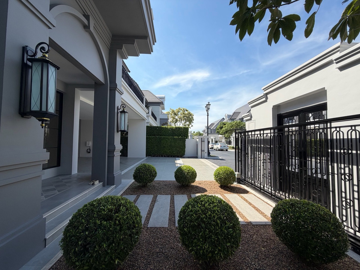 For SaleHouseKasetsart, Ratchayothin : Narasiri Phahol-Watcharapol, land 90 sq m., usable area 378 sq m.