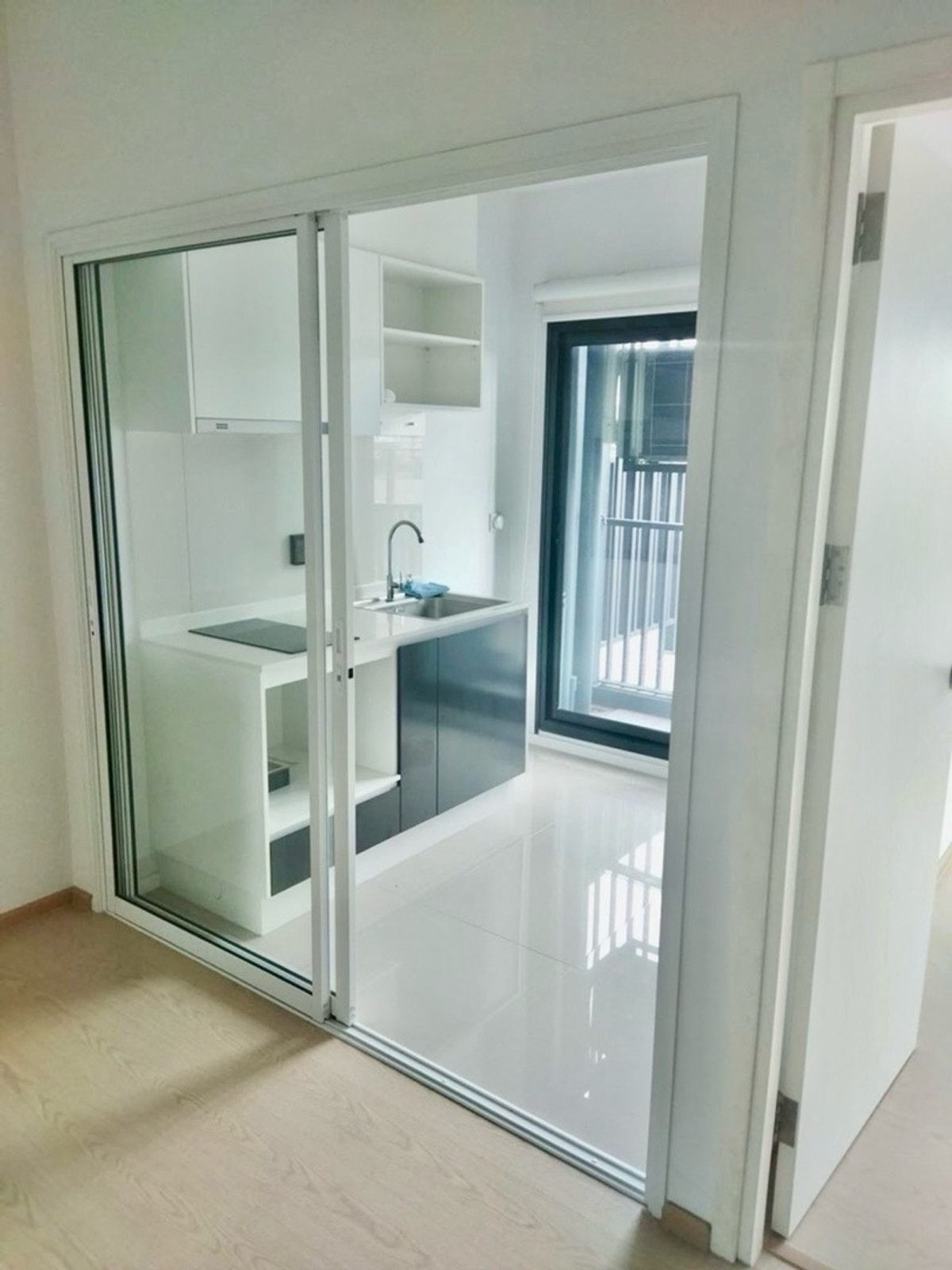 ขายคอนโดพระราม 9 เพชรบุรีตัดใหม่ RCA : 📍 ขายคอนโด The Tree สุขุมวิท 71 – เอกมัย
ห้องราคาดีที่สุดในโครงการ! สภาพเหมือนมือ 1
วิวโปร่ง โล่ง ไม่บล็อก 📍