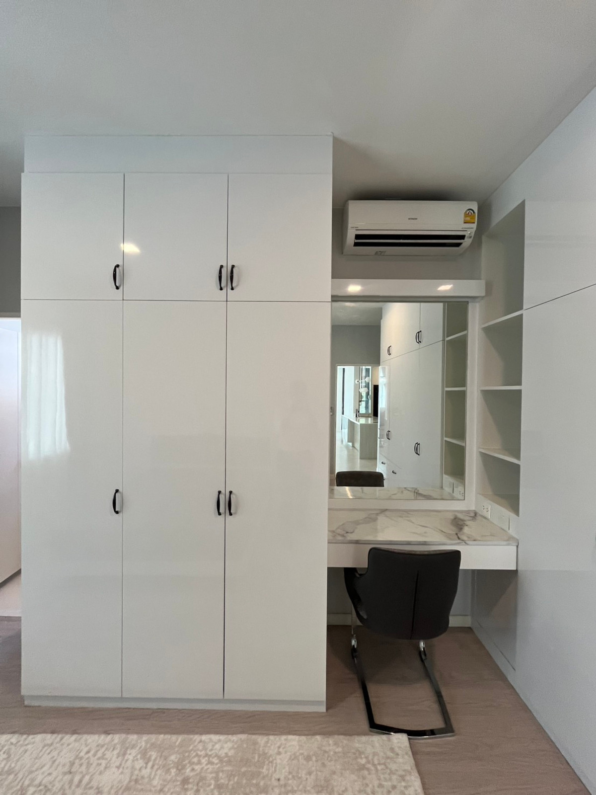 ขายบ้านลาดกระบัง สุวรรณภูมิ : SPECIAL DEAL 🏡 บ้านเดี่ยว Mantana 2 Motorway – New Krungthepkreetha 💰 ราคา 17,500,000 บาท – ราคาดีที่สุดในโครงการ 🏷 บ้านมือ 2 สภาพมือ 1 📐 ขนาดที่ดิน 111.8 ตร.ว. | พื้นที่ใช้สอย 286 ตร.ม. | แบบบ้าน Expandio ขนาดใหญ่ที่สุด