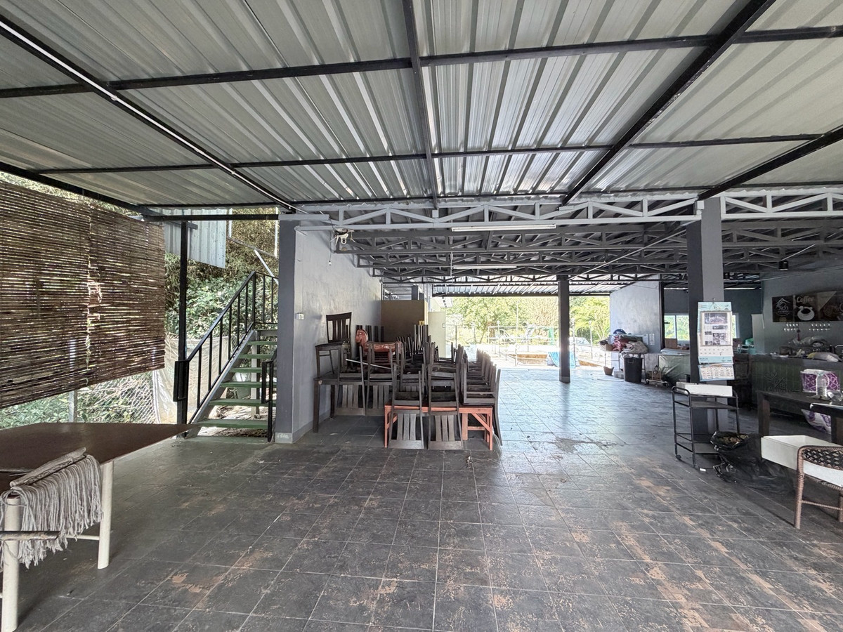 ขายที่ดินลำปาง : [Land Lampang] ขายด่วน! ที่ดิน 1 ไร่กว่า ริมแม่น้ำวัง วิวดี ใกล้เมืองลำปาง เหมาะสร้าง Private Luxury Villa รีสอร์ท ร้านอาหาร ลานแคมป์ปิ้ง