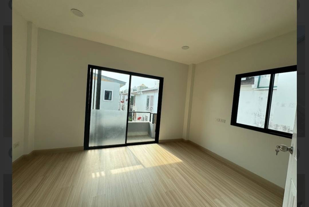 ทาวน์โฮมเกษตร นวมินทร์ ลาดปลาเค้า : บ้านพร้อมอยู่ เดอะซิมโฟนี่ นวมินทร์ 163 หลังมุม ราคาดี ฟังก์ชันครบ