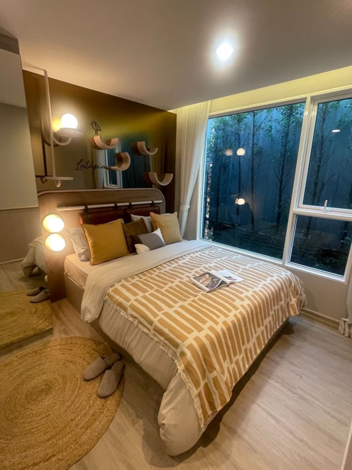 ขายดาวน์คอนโดเกษตรศาสตร์ รัชโยธิน : ขายดาวน์คอนโด ดิ ออริจิ้น พหลโยธิน 57 ชั้น 3 ห้องมุม เลี้ยงสัตว์ได้ ใกล้รถไฟฟ้าสายสีเขียว สถานี พหลโยธิน 59