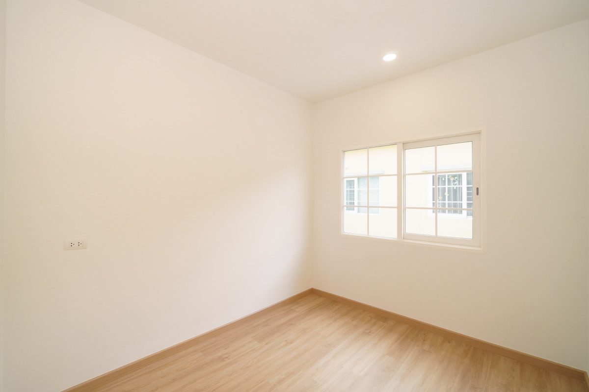 For SaleTownhomePattanakan, Srinakarin : P-2870 for sale!! Newly renovated house, Golden Town 2 On Nut-Phatthanakan, convenient travel.