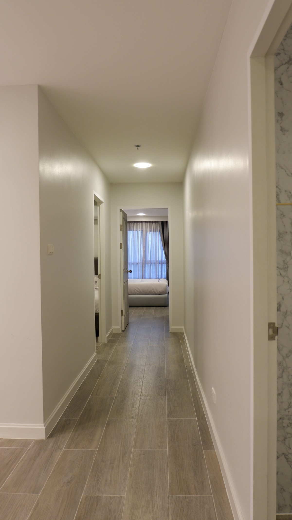 CondoRama9, Petchburi, RCA : For Sale  BELLE GRAND RAMA 9 🏢 Spacious unit 🛋️ with stunning city view 🌆 Close to MRT Rama 9 🚇 and next to Central Rama 9 🛍️ Fully furnished, ready to move in ✅