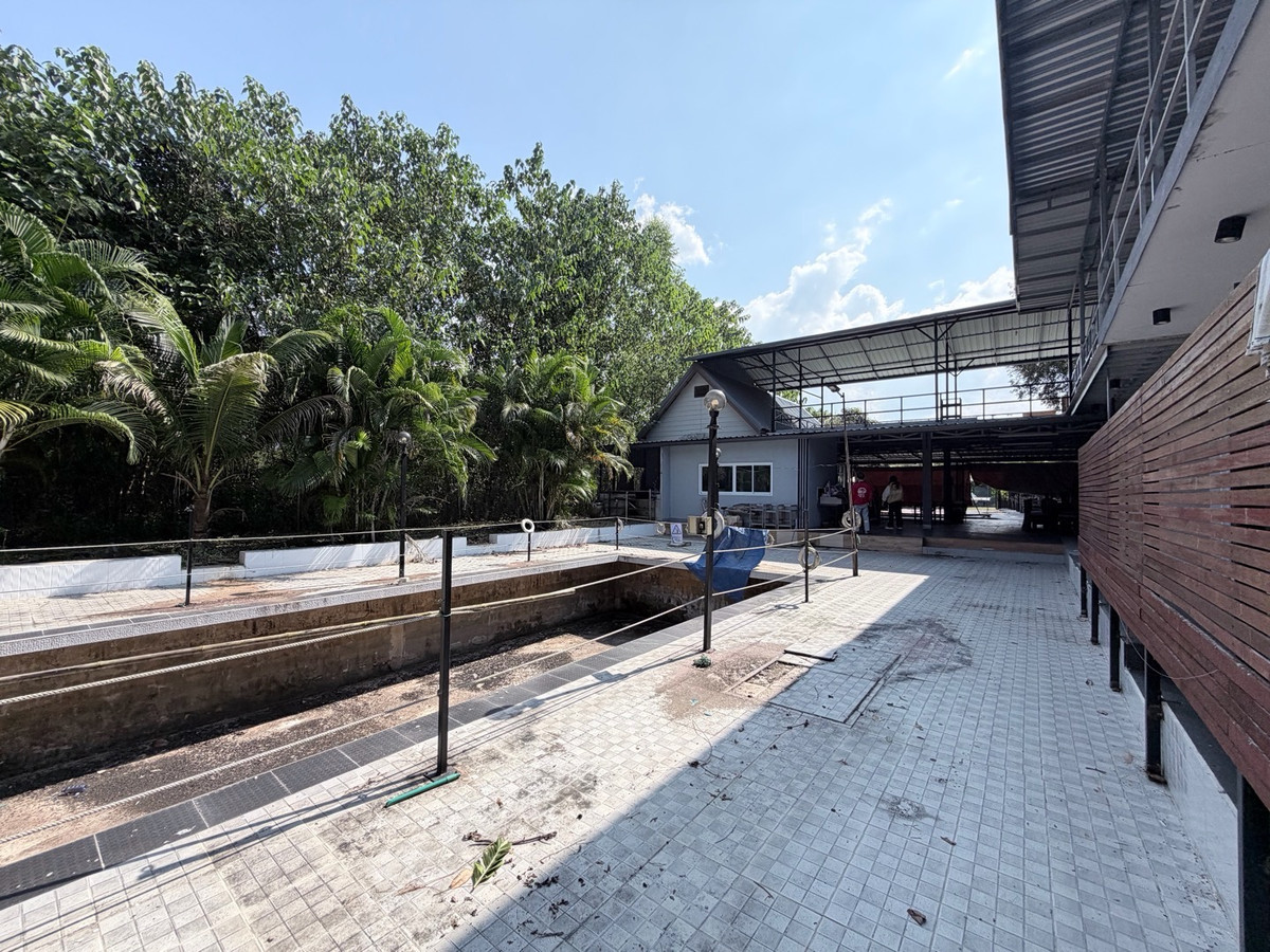 ขายที่ดินลำปาง : [Land Lampang] ขายด่วน! ที่ดิน 1 ไร่กว่า ริมแม่น้ำวัง วิวดี ใกล้เมืองลำปาง เหมาะสร้าง Private Luxury Villa รีสอร์ท ร้านอาหาร ลานแคมป์ปิ้ง