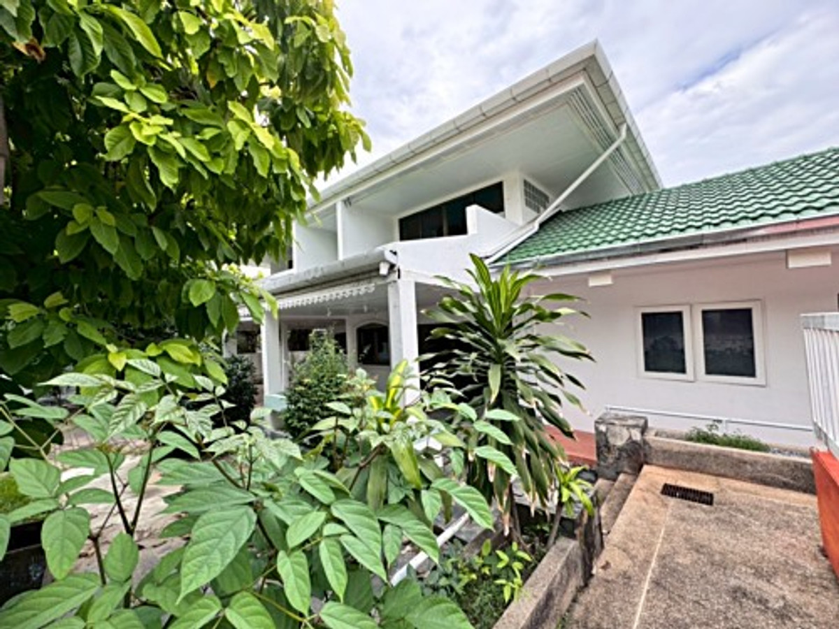 For RentHousePattanakan, Srinakarin : Single house for rent Panya Village, Soi Phatthanakan 30, near APL Ramkhamhaeng (N.1927)
