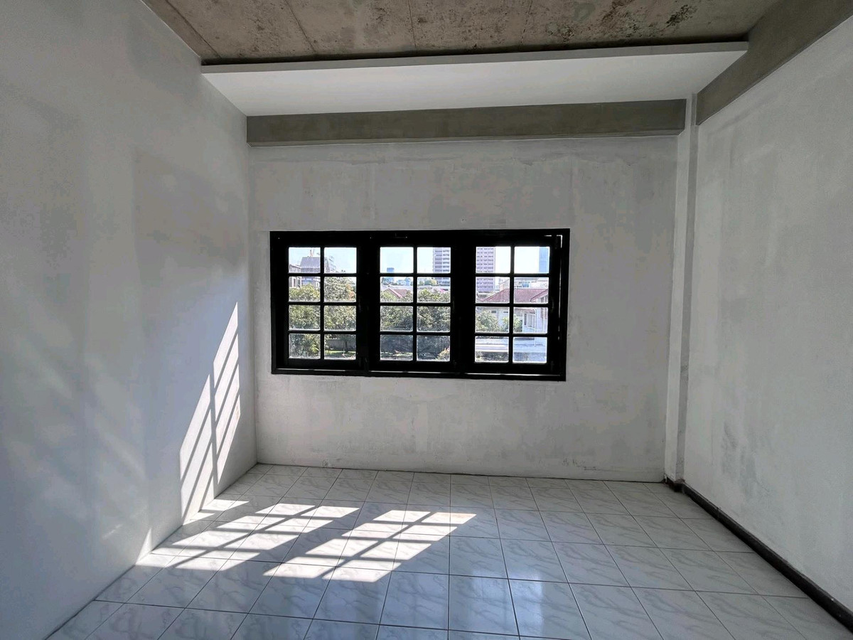 For RentShop HouseSukhumvit, Asoke, Thonglor : Shophouse for Sale / Rent in Sukhumvit Soi Promsri
Prime Commercial Property near BTS Phrom Phong