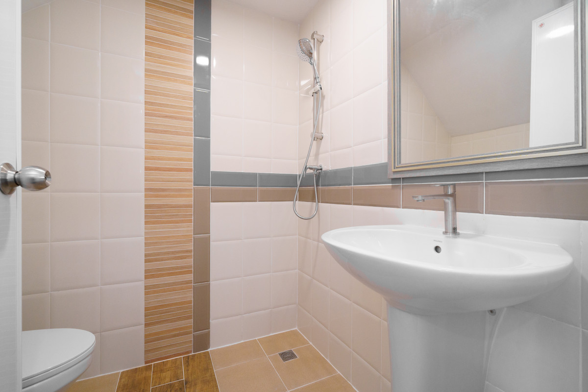 For SaleTownhomePattanakan, Srinakarin : P-2870 for sale!! Newly renovated house, Golden Town 2 On Nut-Phatthanakan, convenient travel.