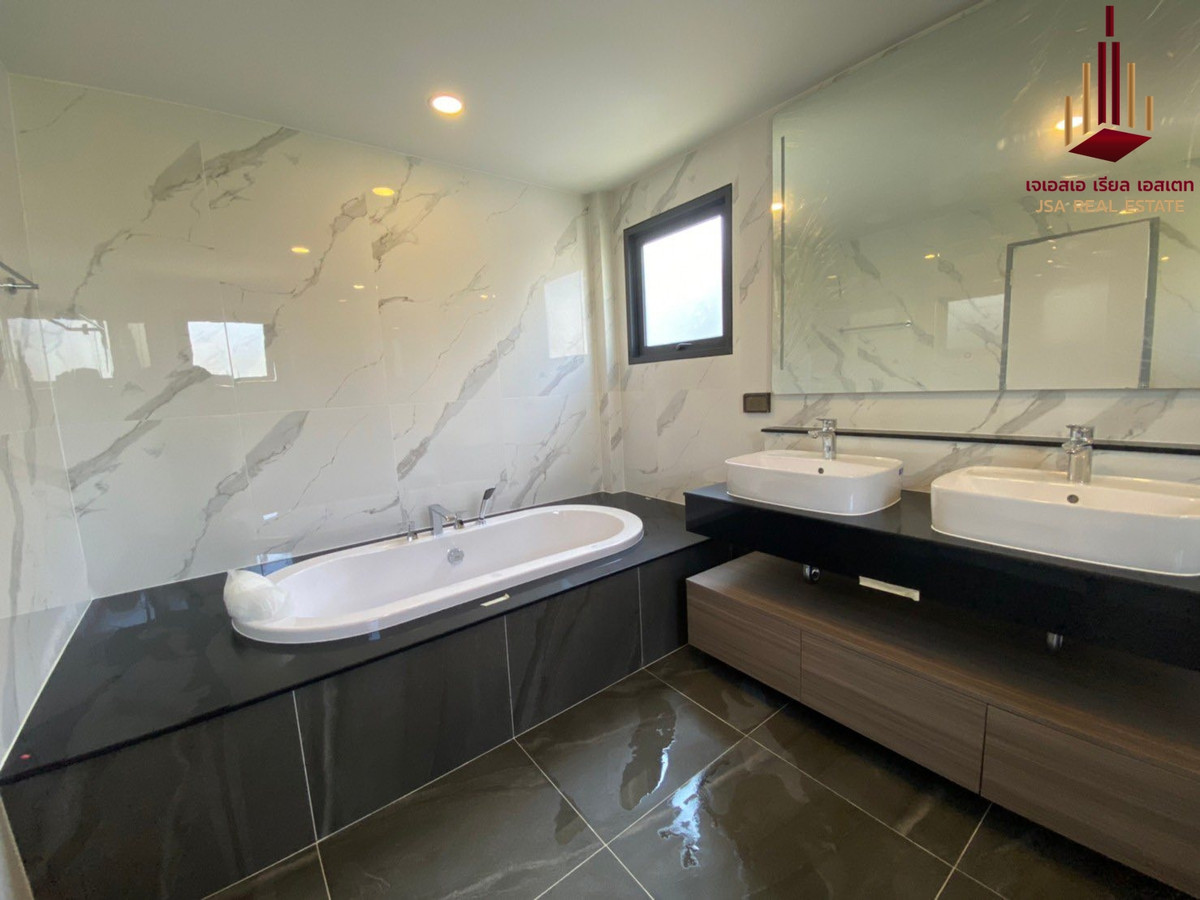 ขายบ้านลาดกระบัง สุวรรณภูมิ : ✨ For Sale:   The City Sukhumvit-Onnut✨  💰 Only 14,900,000 THB