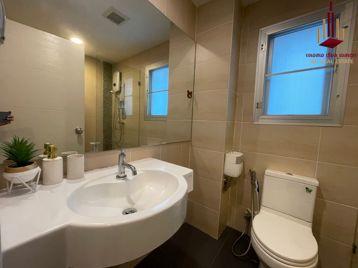 ขายคอนโดสาทร นราธิวาส : ✨ For Sale: Centric Sathorn - St.Louis Condo ✨💰 Only 9,200,000 THB