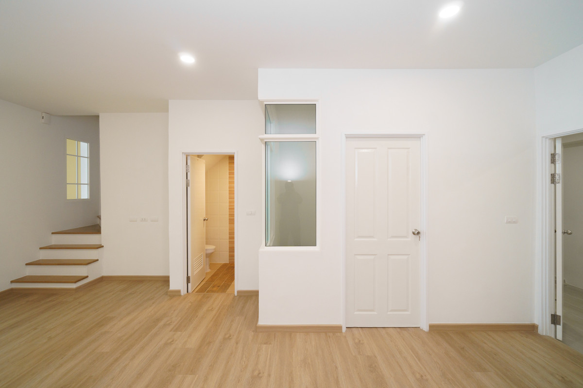 For SaleTownhomePattanakan, Srinakarin : P-2870 for sale!! Newly renovated house, Golden Town 2 On Nut-Phatthanakan, convenient travel.