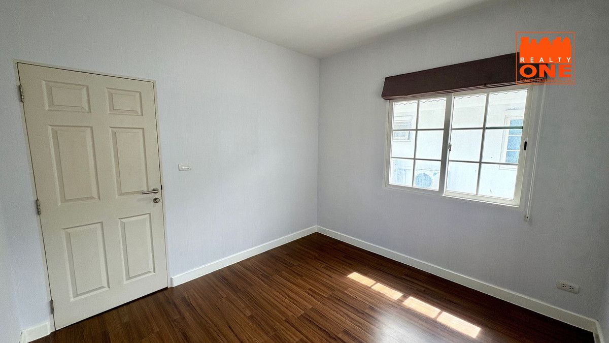 ขายบ้านนวมินทร์ รามอินทรา : ขายด่วน ราคาพิเศษ บ้านเดี่ยว บุราสิริ ปัญญาอินทรา สภาพสวย รีโนเวทแล้ว 61.5 ตารางวา 