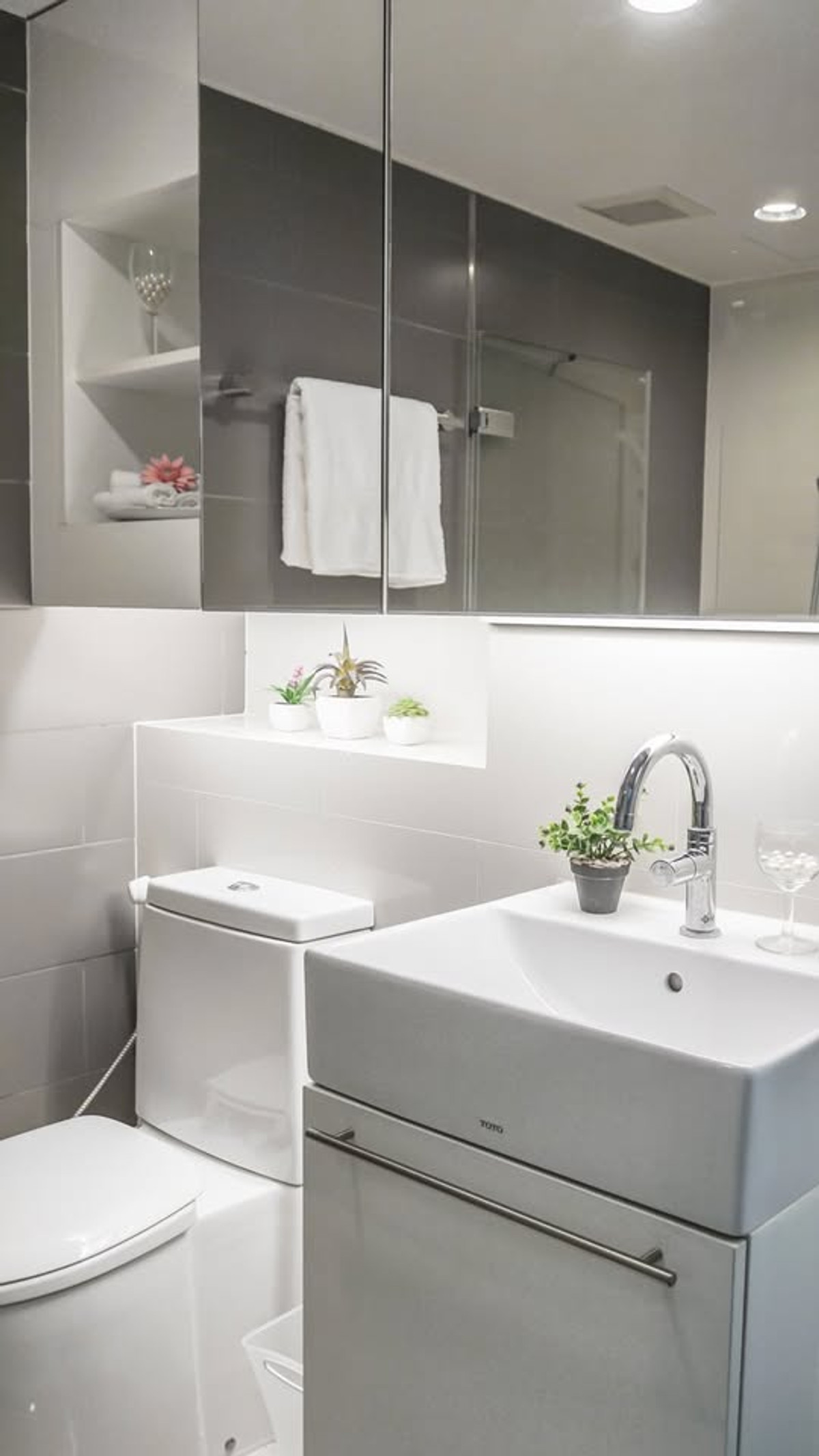 ให้เช่าคอนโดสุขุมวิท อโศก ทองหล่อ :  Pet Friendly 🐶🐱  Ideo Morph 38 (Sukhumvit 38)  – Duplex  Fully Furnished & Ready to move in 