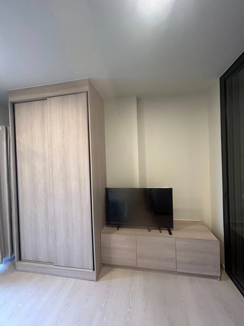 For RentCondoWongwianyai, Charoennakor : 🔥For urgent rent🔥 FLO by Sansiri, fully built-in, complete with a full set of electrical appliances, brand new room, never occupied before ❗