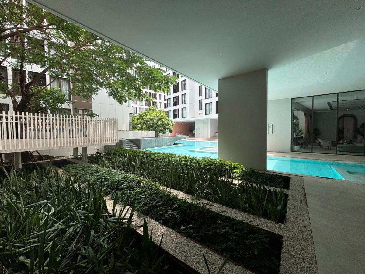 For RentCondoSukhumvit, Asoke, Thonglor : 🔥Urgent for rent🔥Chapter Thonglor 25, brand new, 2 bedrooms, 2 bathrooms, fully furnished and equipped, ready to move in❗