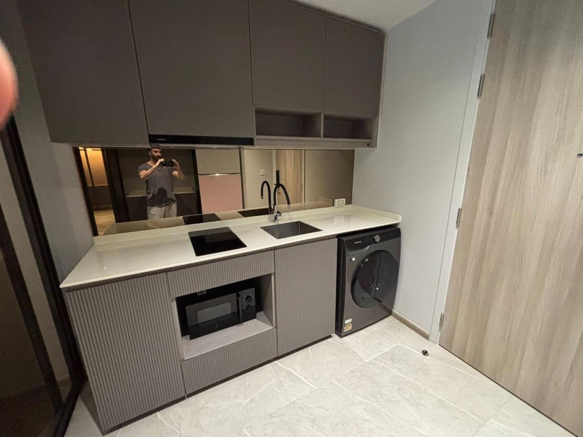 For RentCondoSukhumvit, Asoke, Thonglor : 🔥Urgent for rent🔥Chapter Thonglor 25, brand new, 2 bedrooms, 2 bathrooms, fully furnished and equipped, ready to move in❗