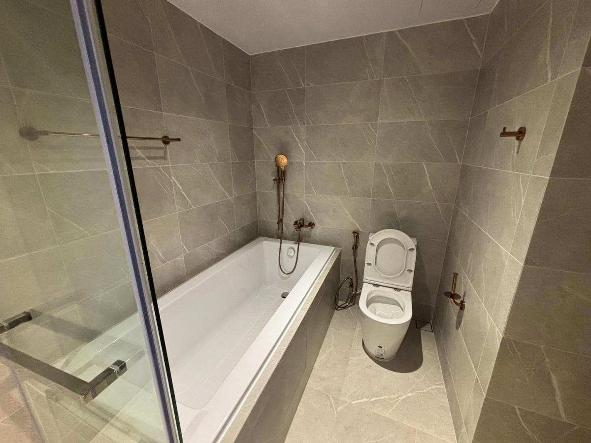 For RentCondoSukhumvit, Asoke, Thonglor : 🔥Urgent for rent🔥Chapter Thonglor 25, brand new, 2 bedrooms, 2 bathrooms, fully furnished and equipped, ready to move in❗