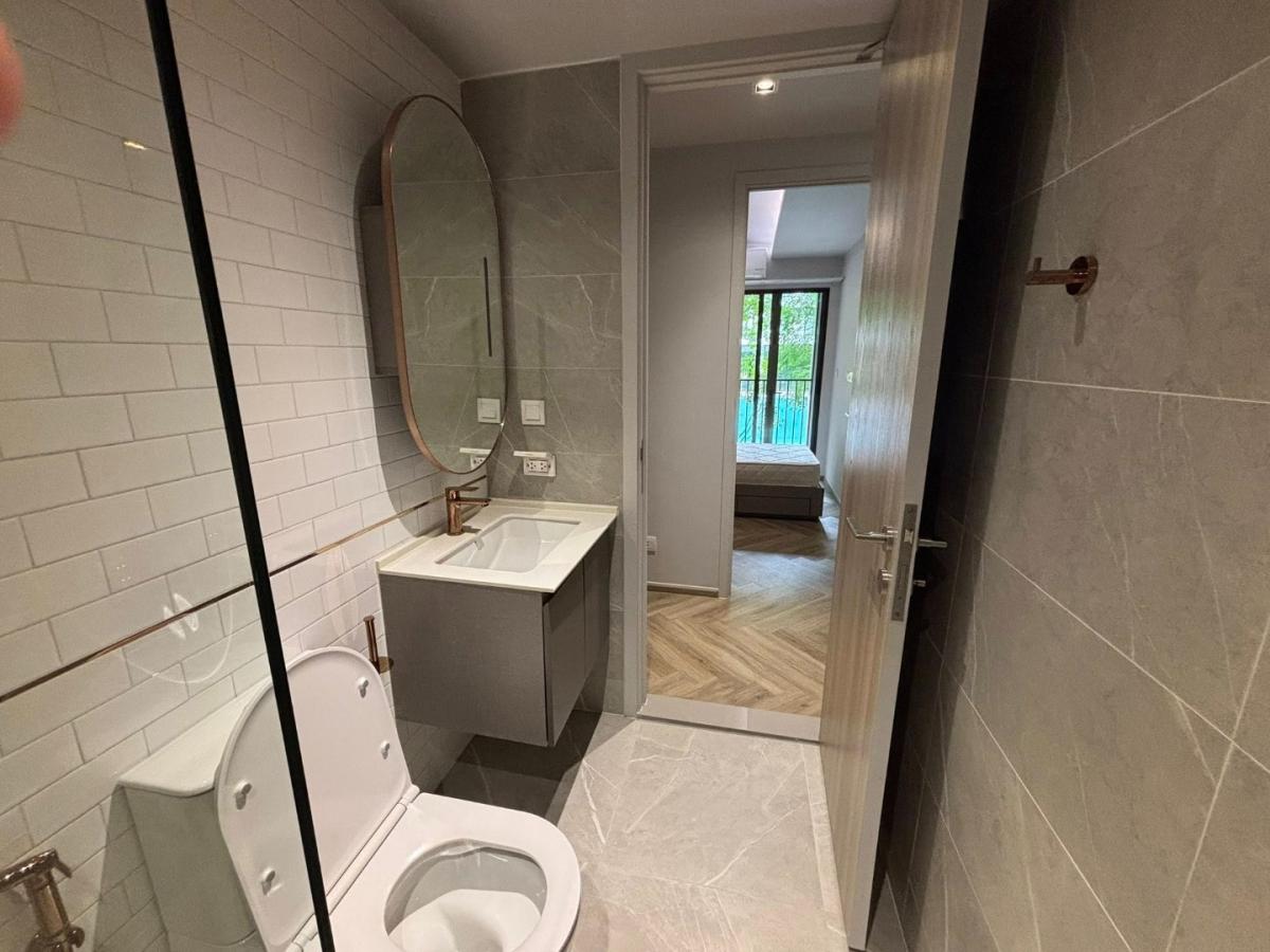 For RentCondoSukhumvit, Asoke, Thonglor : 🔥Urgent for rent🔥Chapter Thonglor 25, brand new, 2 bedrooms, 2 bathrooms, fully furnished and equipped, ready to move in❗