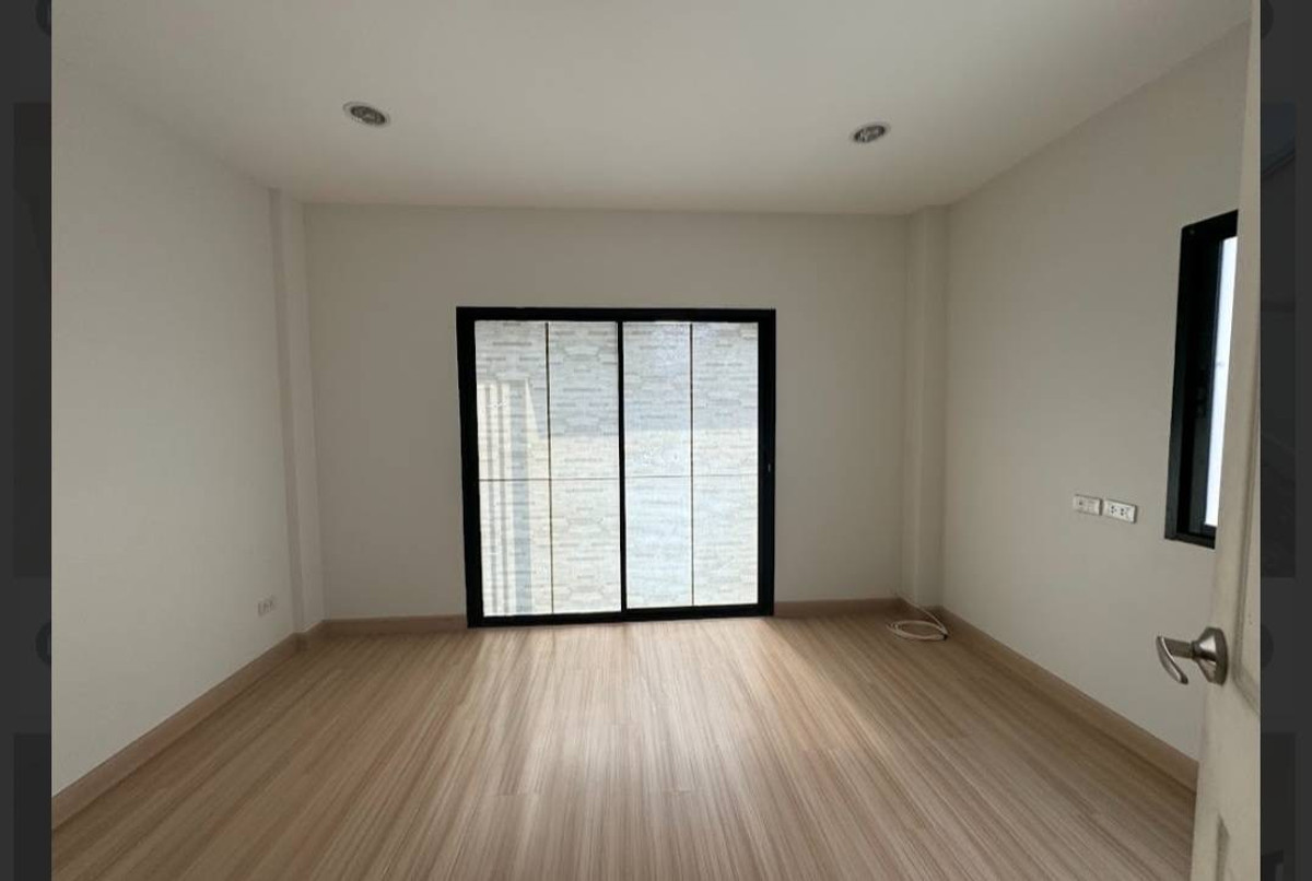 ทาวน์โฮมเกษตร นวมินทร์ ลาดปลาเค้า : บ้านพร้อมอยู่ เดอะซิมโฟนี่ นวมินทร์ 163 หลังมุม ราคาดี ฟังก์ชันครบ