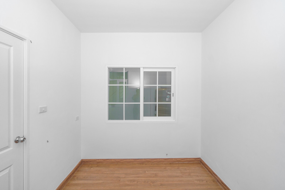 For SaleTownhomePattanakan, Srinakarin : P-2871 for sale!! Newly renovated house, ready to move in, near the expressway, Golden Town 2 On Nut-Phatthanakan.