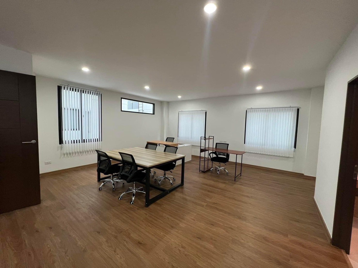 For RentHome OfficeSamut Prakan,Samrong : For rent Home office at Kingkeaw 19  near suvarnabhumi airport
