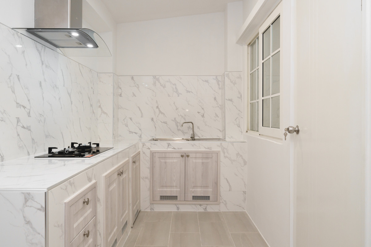 For SaleTownhomePattanakan, Srinakarin : P-2870 for sale!! Newly renovated house, Golden Town 2 On Nut-Phatthanakan, convenient travel.