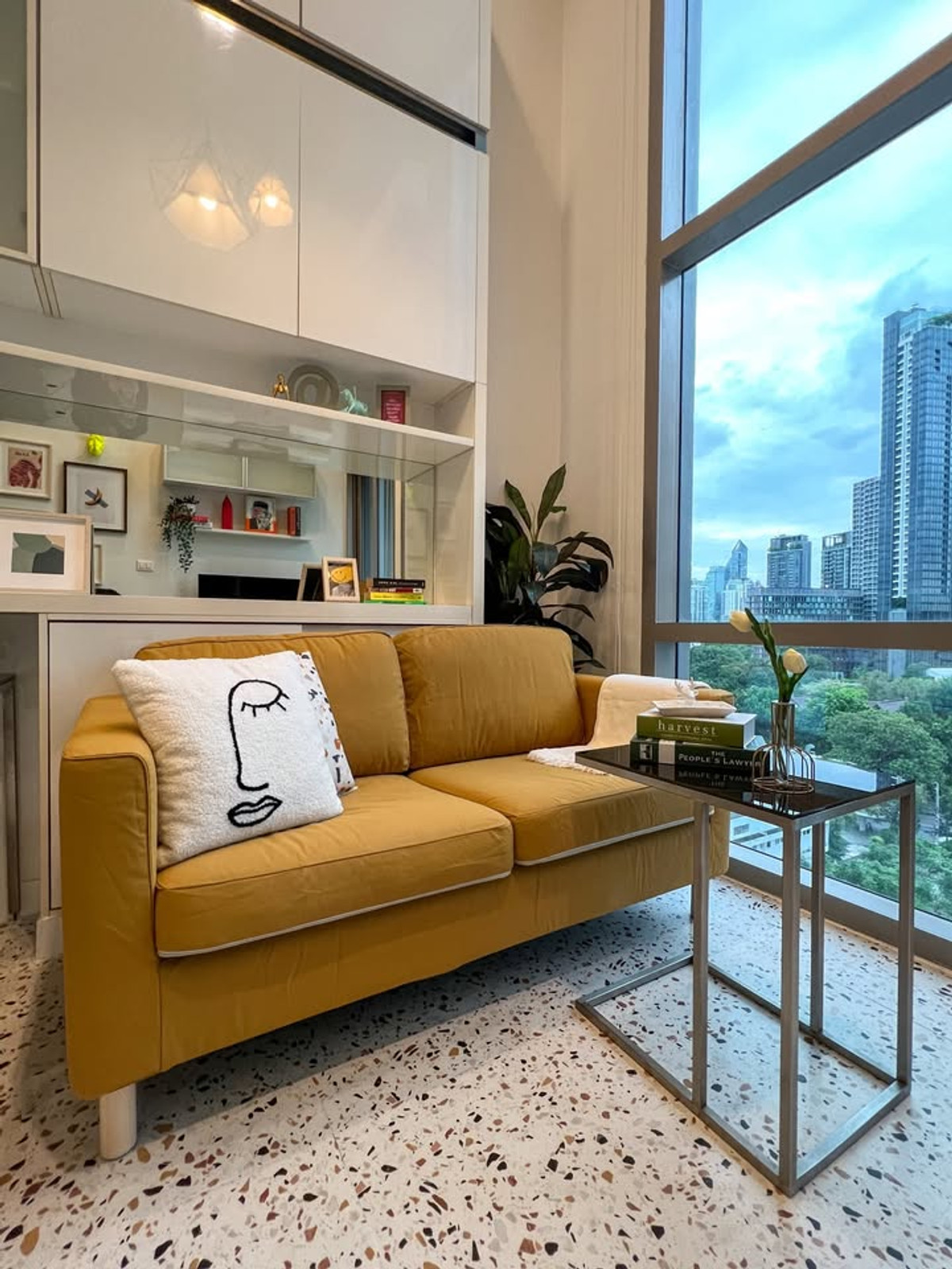 ให้เช่าคอนโดสุขุมวิท อโศก ทองหล่อ :  Pet Friendly 🐶🐱  Ideo Morph 38 (Sukhumvit 38)  – Duplex  Fully Furnished & Ready to move in 