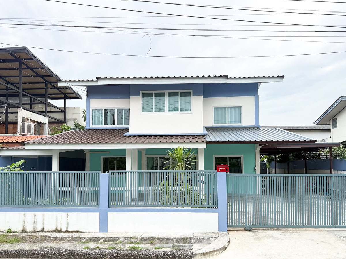 For RentHouseSeri Thai, Ramkhamhaeng Nida : Single house for rent, 100 sq m., Cooperative Village, Serithai 57, fully furnished, near The Mall Bangkapi.