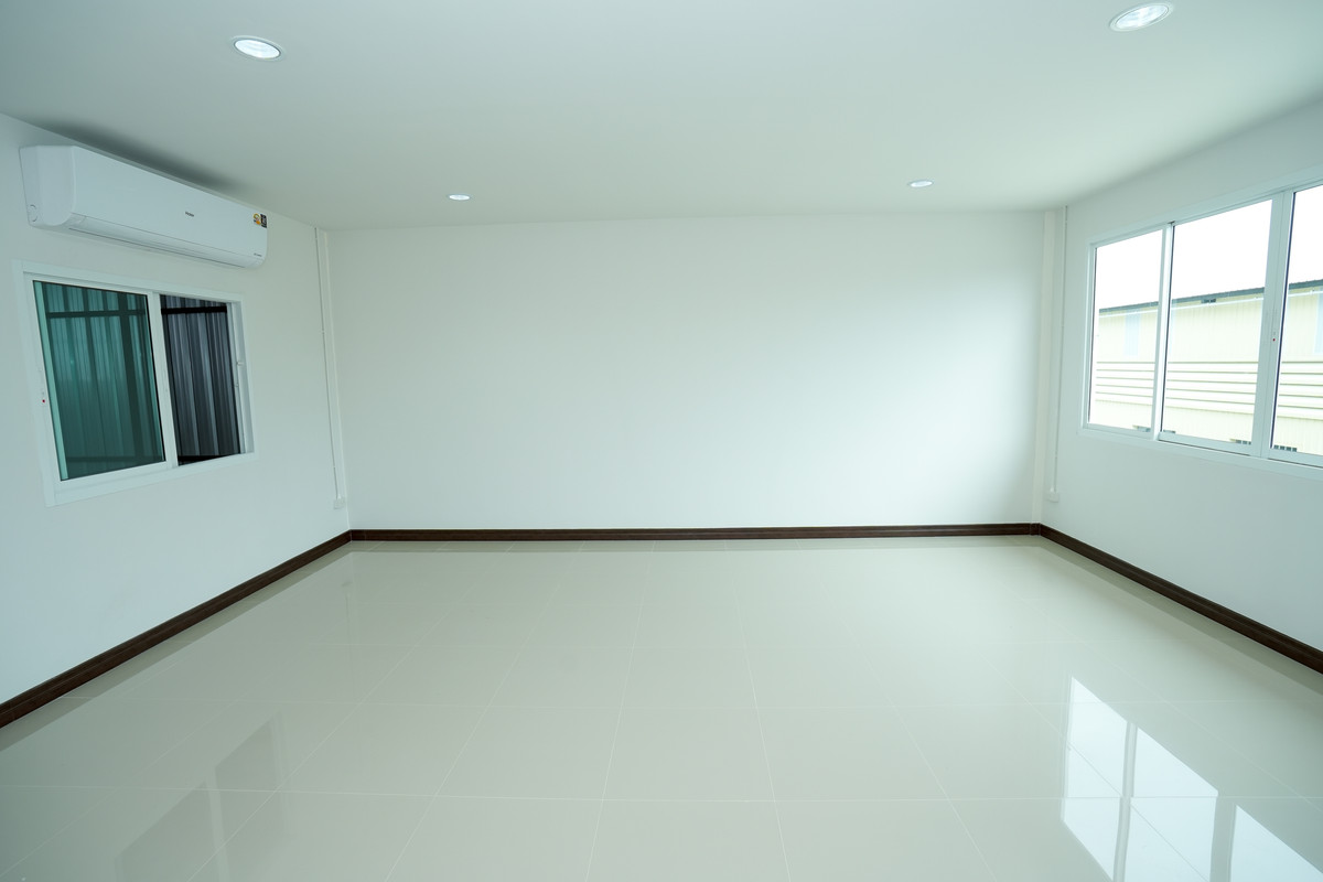 For RentWarehousePattanakan, Srinakarin : Warehouse with office Near Sri Nut BTS Station, Sukhumvit 77, On Nut 51 ( SPSEVE1188 )